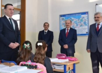 Kaymakam Mehmet yıldız Süreyyapaşa ilkokulunu ziyaret etti.