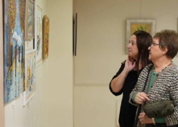 KIRMIZI 10’ ADLI KARMA RESİM SERGİSİ KARTAL’DA AÇILDI