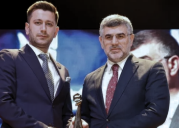 Başkan Keskin’e Emek Ödülü!