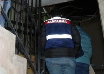 İzmir’de DHKP-C operasyonunda 18 kişi gözaltına alındı!