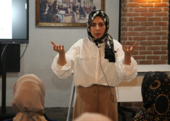 Sultanbeyli’de Dini Düşüncenin Çağdaş Sorunları Konuşuldu