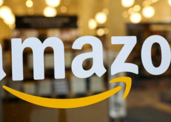 Amazon yüzlerce çalışanın iş hakkı feshetti