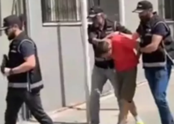 INTERPOL tarafından aranan Rus dolandırıcı İzmir’de yakalandı!