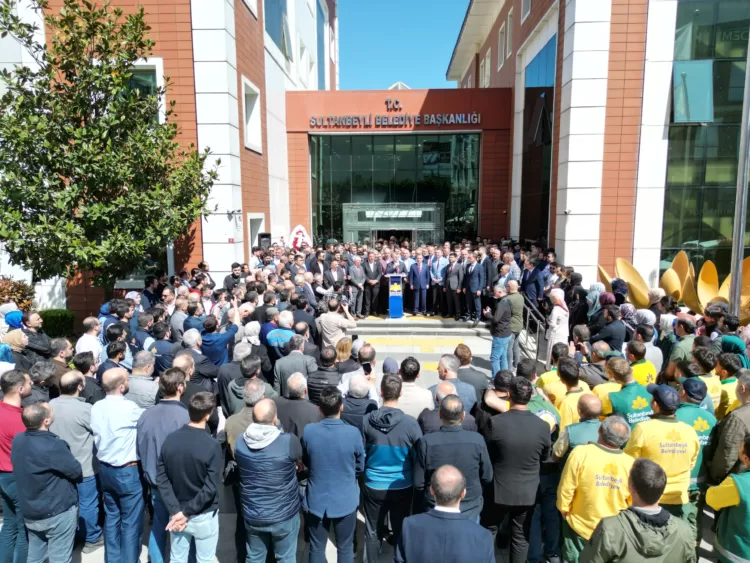 Başkan Tombaş Mazbatasını Aldı ve Göreve Başladı