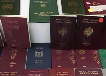 Mega kentte sahte pasaport operasyonu!