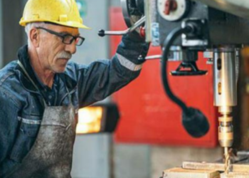 Emekliler artık her işi yapamayacak!