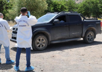 Araç içerisinde 2 kişinin cansız bedeni bulundu!