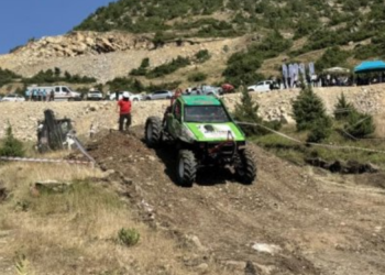 Hakkari’nin Çukurca İlçesindeki Festivalde Rafting ve Off-Road Heyecanı