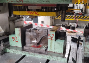 Pendik’te kolu baskı makinesine sıkışan kadının eli koptu!