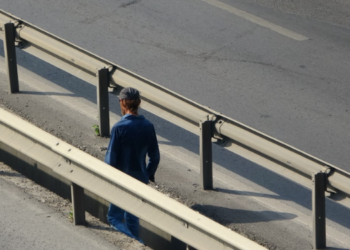 Tuzla ile Maltepe arasında yürüyen adam evinde ölü bulundu