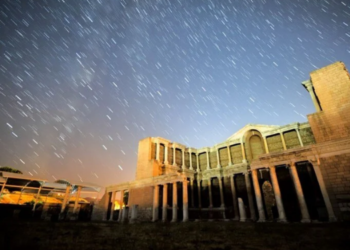 Perseid meteor yağmuru eşsiz görüntüleri ortaya çıkardı