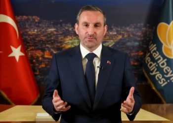 SULTANBEYLİ’DE ÜNİVERSİTE ÖĞRENCİLERİNE AYLIK ABONMAN DESTEĞİ!