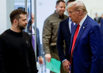 Zelenskiy ile görüşen Trump’tan ‘barış’ mesajı