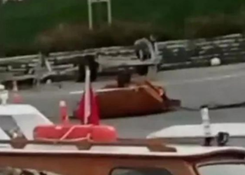 Karaburun’da patlayıcı cisim alarmı!