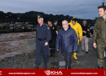 Artvin’de heyelan paniği: Sanayi sitesi ve yurt boşaltıldı