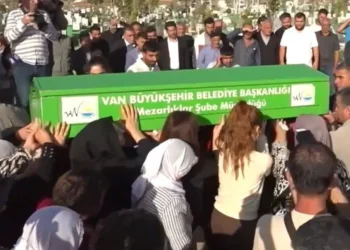 Rojin’in cansız bedeni Van Gölü kıyısında bulunmuştu