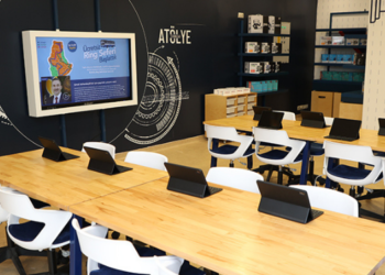 Sultanbeyli Bilim Merkezi Öğrencilerin Hizmetinde