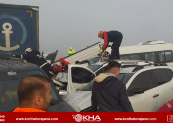 Van’da 50 araçlık zincirleme trafik kazası: 2 ölü