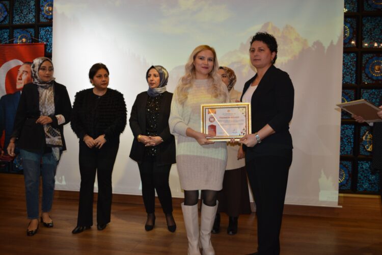 SULTANBEYLİ’NİN EMEKÇİ KADINLARI BULUŞTU