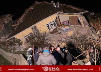 Sinop’ta heyelan faciası: 3 ev yıkıldı!