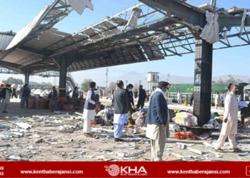 Pakistan’da trene saldırı!