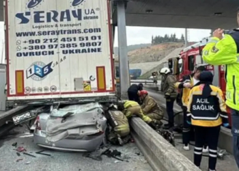 Pendik’te feci kaza: Ölüler var!