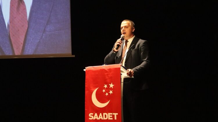 Saadet Partisi Sultanbeyli’de Bayrak Değişimi