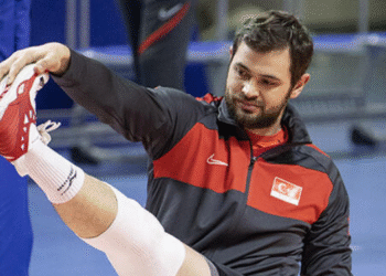 Sarı Lacivertli kulüpten 2 yıllık anlaşma!