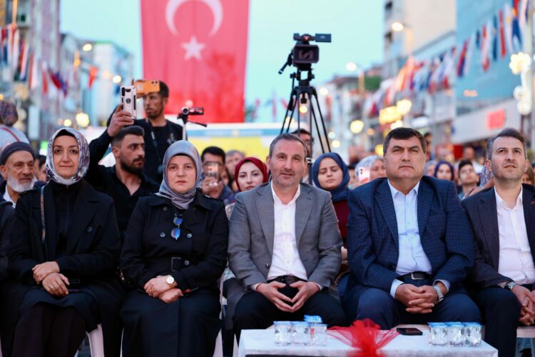 Sultanbeyli’de İstanbul’un Fethi’nin 572. Yılı Coşkuyla Kutlandı
