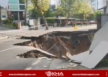 Maslak’ta yol çöktü!