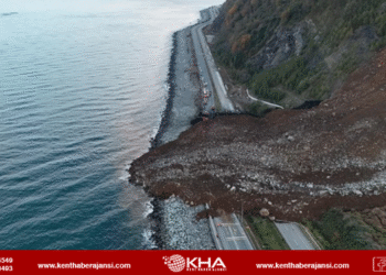 Karadeniz Sahil Yolu ulaşıma kapandı