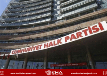 Özgür Özel genel merkezde MYK’yı topladı