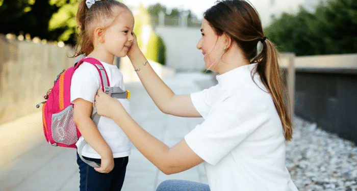Uzmanlar uyarıyo : Çocuğunuza asla bu iltifatı etmeyin