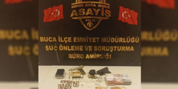 İzmir’de ruhsatsız silah ve uyuşturucu operasyonu!