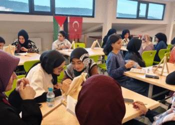 Sultanbeyli’de anne-kız namaz kampı düzenlendi