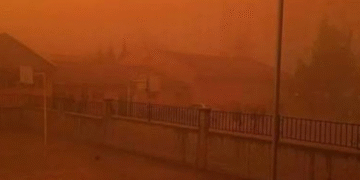 Şanlıurfa’da toz bulutu kenti kızıla boyadı!