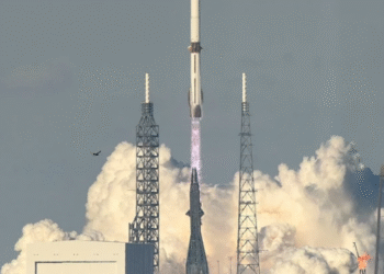 ‘New Glenn’ roketi Mars görevi için uzaya fırlatıldı