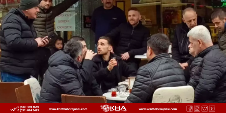 Galatasaray’ın yıldızı Yunus Akgün çocukluk mahallesine döndü