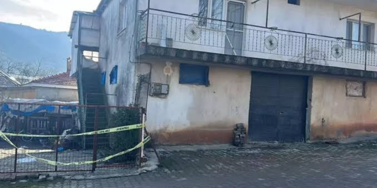 Manisa’da dehşet: Boşanma aşamasındaki eşini ve ailesini katletti