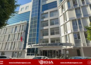 Mersin Büyükşehir Belediyesi’ne rüşvet ve ihale operasyonu: Belediye binasında arama