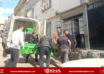 14 yaşındaki kız çocuğu, babasını öldürüp polise teslim oldu