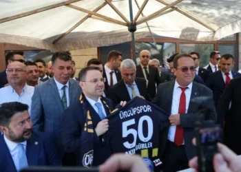 Bakan Gürlek’ten doğal gaz, TOKİ ve turizm müjdesi