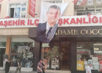 CHP’de İlçe Başkanlıklarında “Özgür Özel” Depremi: İstanbul ve Ankara’da Görevden Almalar Yağdı!