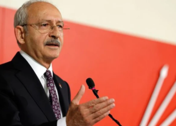 CHP’de “Üçüncü Yol” Grubu Sahneye Çıkıyor: Kılıçdaroğlu’na “Aday Olma, Kurultayı Topla” Deklarasyonu!