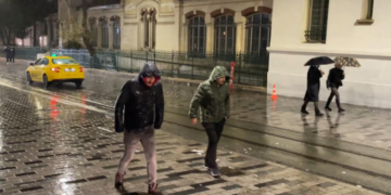 İstanbul’u sağanak vurdu: Su baskınları ve tahliyeler yaşandı
