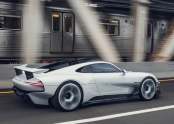 Yeni Porsche, New York sokaklarında